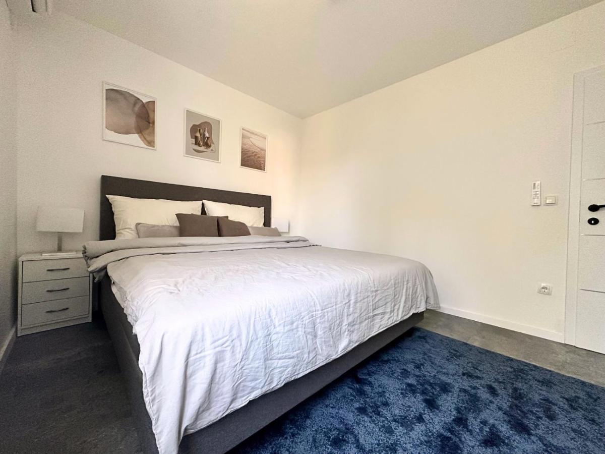 Adriana Apartamento Lakmartin